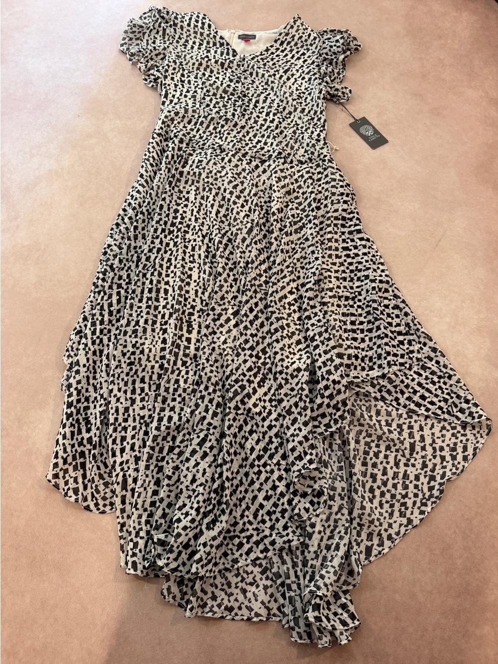 Vince Camuto Black and Cream Printed High-Low Dress • size medium • NWT